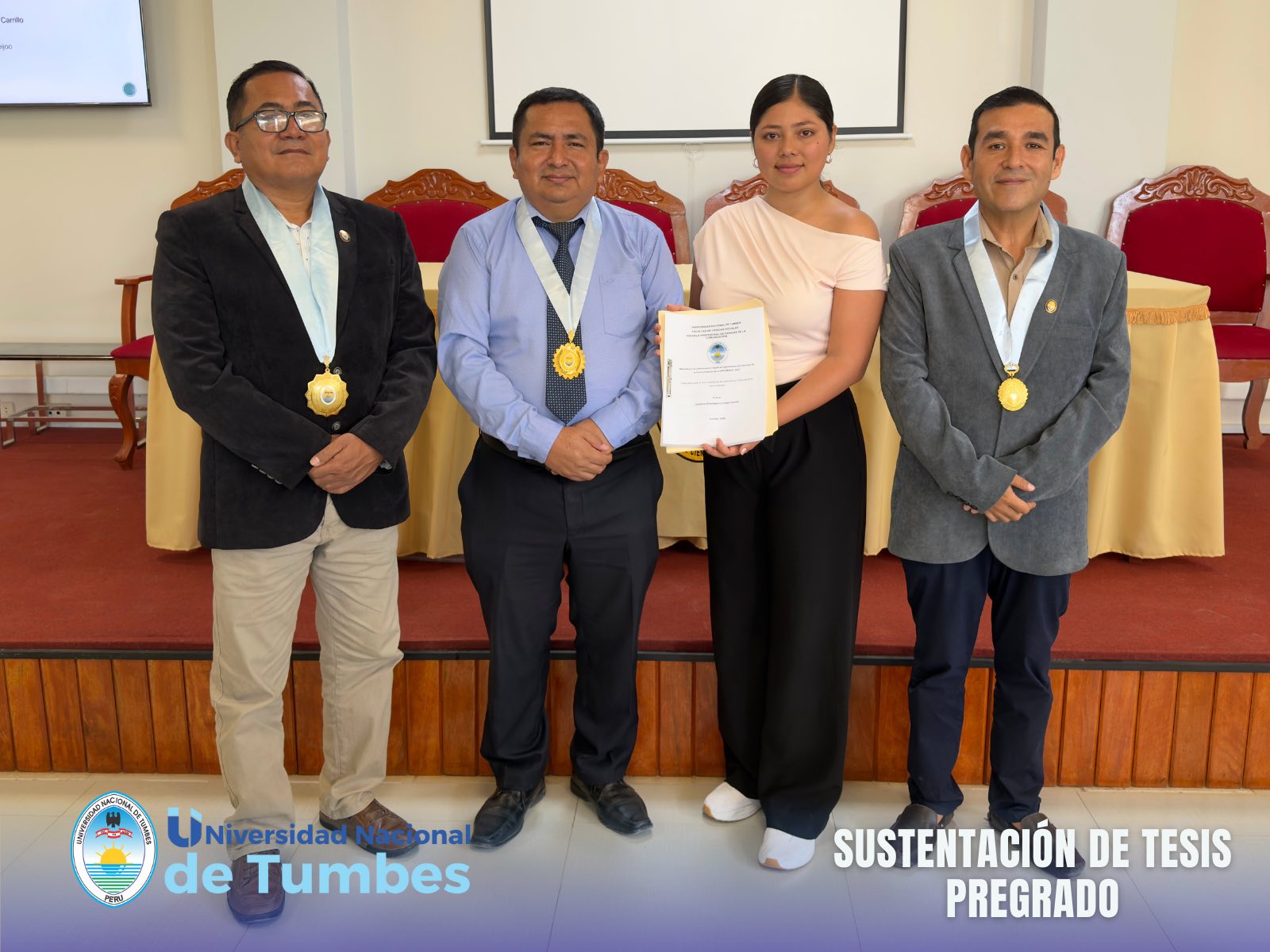 SUSTENTAN TESIS SOBRE MEMÉTICA Y LA COMUNICACIÓN DIGITAL 